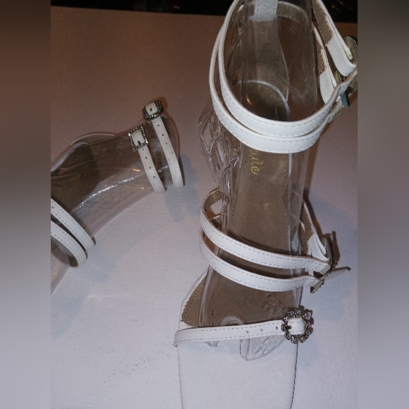 Lemonade Bling Buckle Heels - Picture 7 of 15